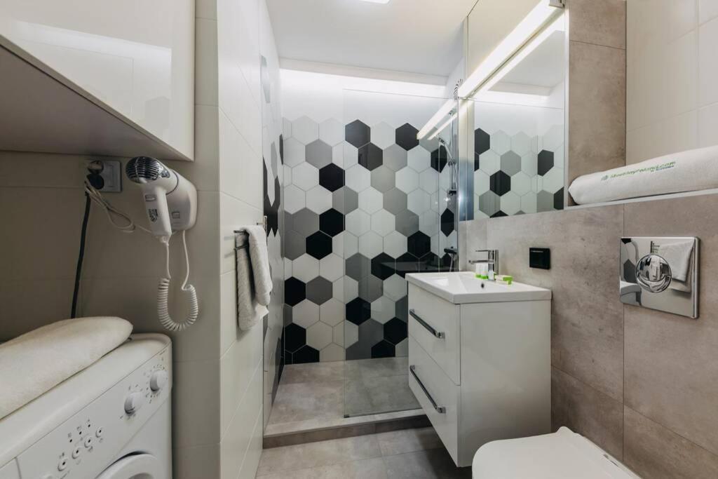 4Eco Apart Charm Grzybowska City Center Варшава Экстерьер фото